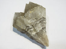Laden Sie das Bild in den Galerie-Viewer, Rauchquarz Quarz Kristallspitzen 9cm 185g Usingen Taunus, Deutschland