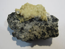 Laden Sie das Bild in den Galerie-Viewer, Zinkblende Pyrit Bergkristall  Calcit 7cm Stary Trg Mine Trepca, Kosovo