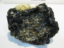 Laden Sie das Bild in den Galerie-Viewer, Zinkblende Pyrit Bergkristall  Calcit 7cm Stary Trg Mine Trepca, Kosovo