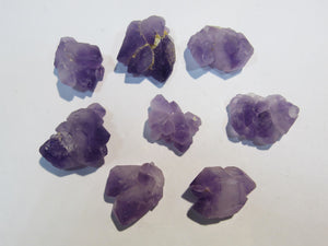 Amethyst 8Stk. Stüfchen mit Doppelender 2,5-3,5cm dezent violett Balkash, Kasachstan