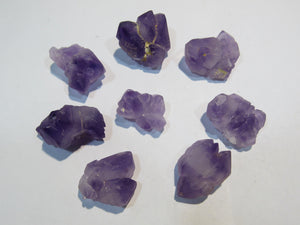 Amethyst 8Stk. Stüfchen mit Doppelender 2,5-3,5cm dezent violett Balkash, Kasachstan