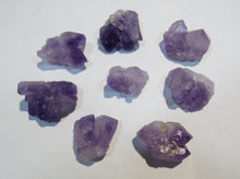 Laden Sie das Bild in den Galerie-Viewer, Amethyst 8Stk. Stüfchen mit Doppelender 2,5-3,5cm dezent violett Balkash, Kasachstan