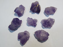Laden Sie das Bild in den Galerie-Viewer, Amethyst 8Stk. Stüfchen mit Doppelender 2,5-3,5cm dezent violett Balkash, Kasachstan