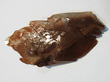 Laden Sie das Bild in den Galerie-Viewer, Calcit rote Treppen Spat Kristall 1A Glanz Stufe 147g Hubei, China