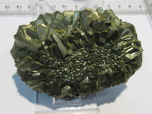 Laden Sie das Bild in den Galerie-Viewer, Pyrit klasse Kristall Konkretion Knolle Schwimmer 8cm Wuzhou Guangxi, China