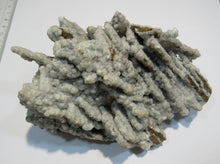 Laden Sie das Bild in den Galerie-Viewer, Calcit Drusenstufe 14cm Hufgard Feldkahl Spessart, Deutschland