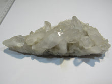 Laden Sie das Bild in den Galerie-Viewer, Bergkristall Stufe 14cm 250g Grieswies Rauris Salzburg, Österreich