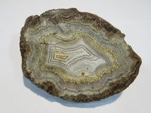 Laden Sie das Bild in den Galerie-Viewer, Achat Geode Hälfte poliert 11cm Juchem Idar Oberstein, Deutschland
