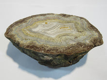 Laden Sie das Bild in den Galerie-Viewer, Achat Geode Hälfte poliert 11cm Juchem Idar Oberstein, Deutschland