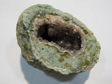 Laden Sie das Bild in den Galerie-Viewer, Amethyst halbe Geode geknackt 290g Juchem Idar Oberstein, Deutschland
