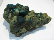 Laden Sie das Bild in den Galerie-Viewer, Fluorit blau grün Kristall Stufe 12cm 400g Tsumeb Mine, Namibia