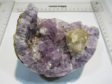 Laden Sie das Bild in den Galerie-Viewer, Amethyst halbe Geode geknackt 760g Juchem Idar Oberstein, Deutschland
