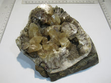 Laden Sie das Bild in den Galerie-Viewer, Rauchquarz halbe Geode geknackt 15cm Juchem Idar Oberstein, Deutschland