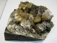 Laden Sie das Bild in den Galerie-Viewer, Rauchquarz halbe Geode geknackt 15cm Juchem Idar Oberstein, Deutschland