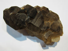 Laden Sie das Bild in den Galerie-Viewer, Rauchquarz Doppelender Phantomquarz 10cm Tsumeb Mine, Namibia