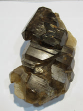 Laden Sie das Bild in den Galerie-Viewer, Rauchquarz Doppelender Phantomquarz 10cm Tsumeb Mine, Namibia