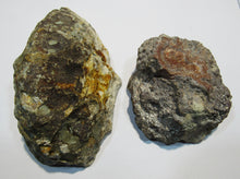 Laden Sie das Bild in den Galerie-Viewer, Achat Geode Hälften, 2 Stück poliert 7-11cm Idar Oberstein, Deutschland
