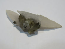Laden Sie das Bild in den Galerie-Viewer, Calcit Skalenoeder Doppelender Kristall Schwimmer 9cm Kusel, Deutschland