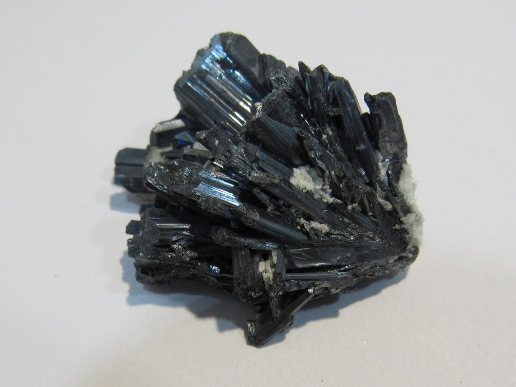 Antimonit mit etwas Schwerspat Kleinstufe Baia Sprie, Rumänien