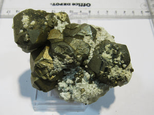 Pyrit Dodekaeder Kristall Stufe massiv + Calcit Quiruvilea-Mine, Peru