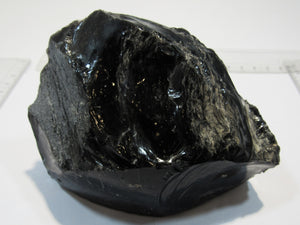 Obsidian erstarrte Lava Drachenstein Vulkanglas Hrafntinnusker, Island