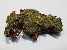 Laden Sie das Bild in den Galerie-Viewer, Kupfer gediegen spratziger Nugget Caledonia-Mine 5,5cm Michigan, USA