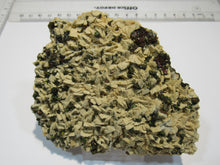 Laden Sie das Bild in den Galerie-Viewer, Kupferkies Chalkopyrit auf Dolomit xx 11cm Joplin Missouri, USA