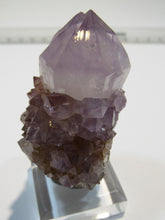 Laden Sie das Bild in den Galerie-Viewer, Amethyst Kaktus Quarz Bergkristall 5cm auf Sockel Mkobola, Südafrika