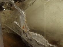 Laden Sie das Bild in den Galerie-Viewer, Bergkristall ES Rauchquarz Phantom Kristall Spitze 8cm Minas Gerais, Brasilien