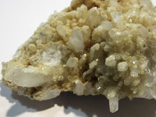 Laden Sie das Bild in den Galerie-Viewer, Bergkristall Quarz Kristalle Platte 2 Generationen Mariposa County, USA